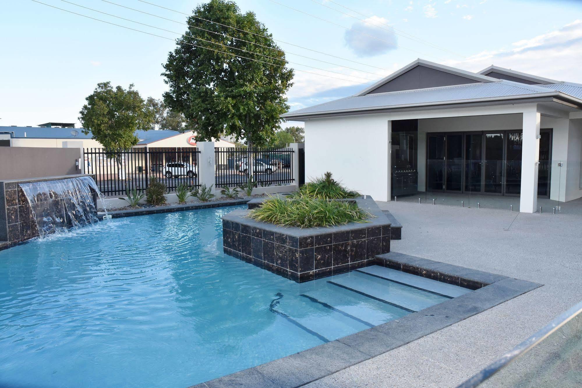Western Downs Motor Inn Miles Bagian luar foto