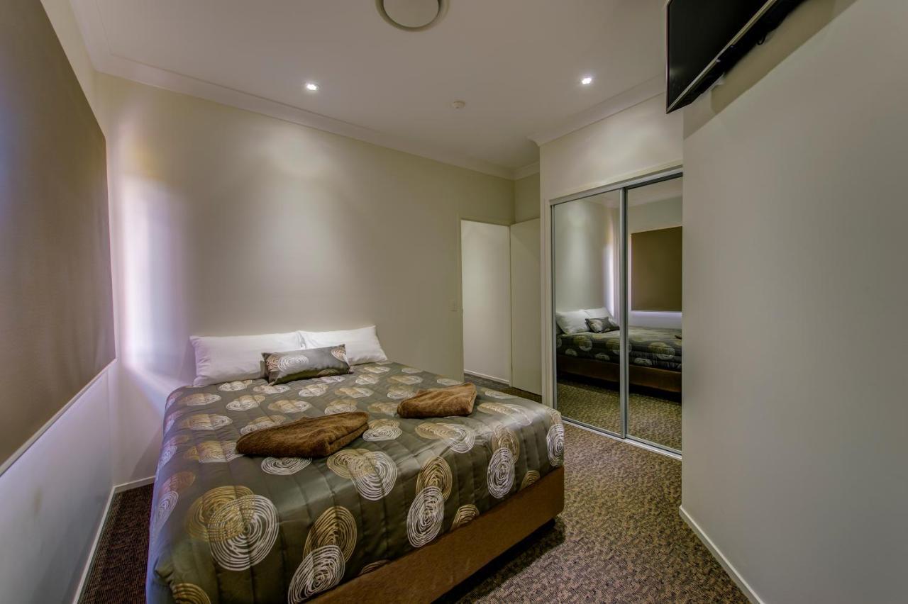 Western Downs Motor Inn Miles Bagian luar foto